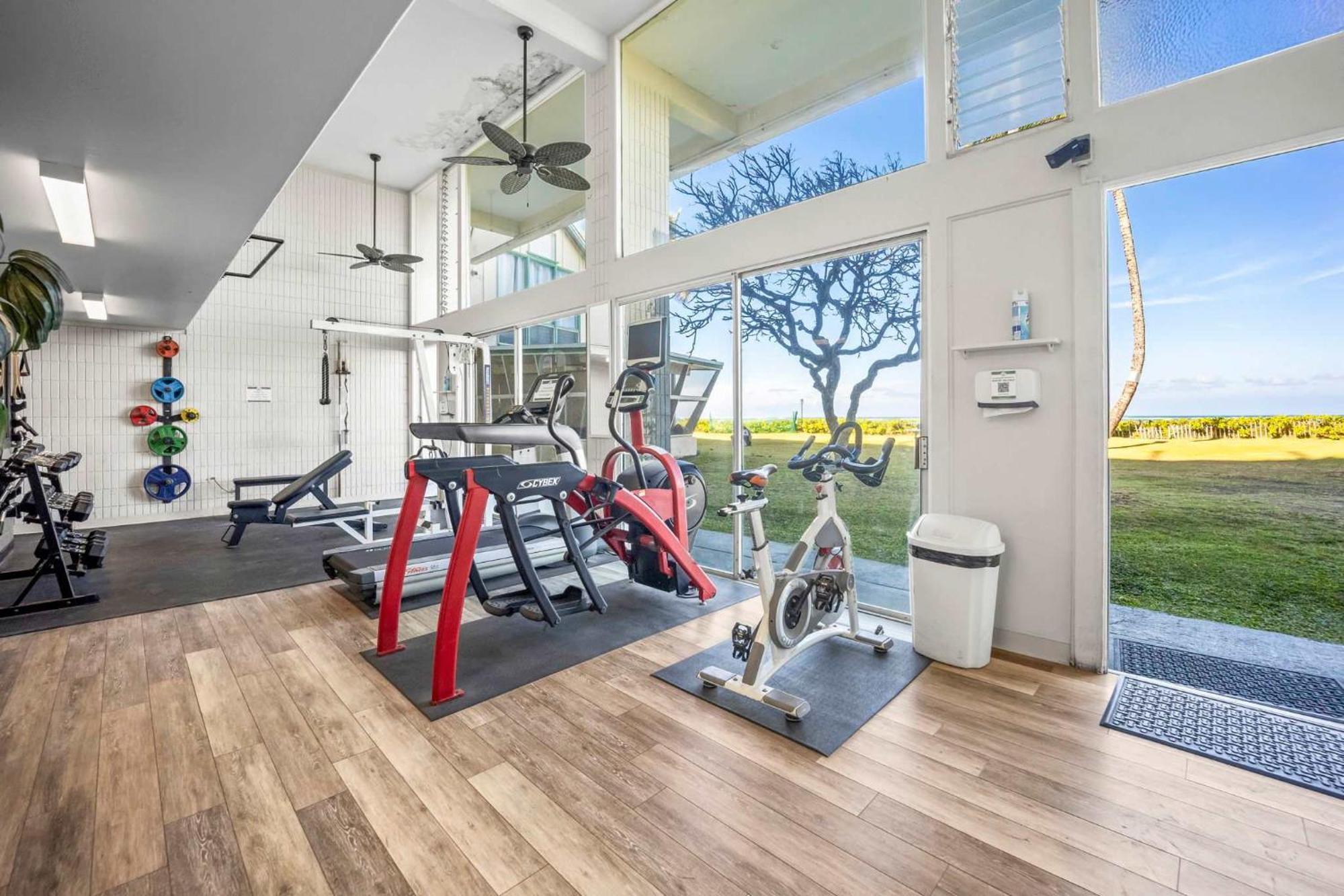 Beautiful Beachfront Condo Laie Екстер'єр фото